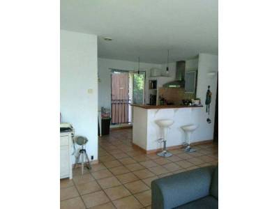 photo1