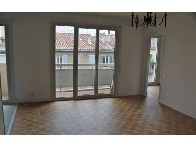 photo1