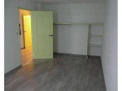 photo1