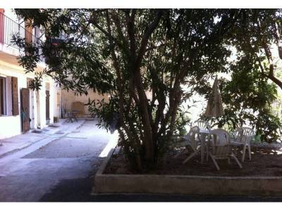 photo1