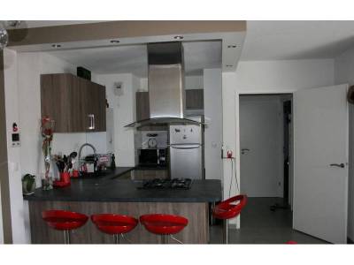 photo1