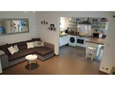 Cuisine ouverte + salon