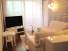 Salon donnant sur loggia (convertible en balcon ouvert)